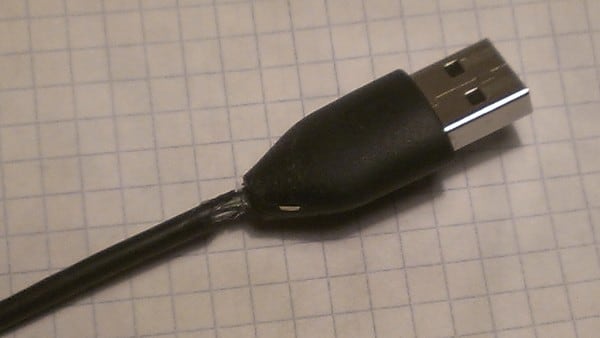 Broken cord - one of the causes of the problem Обрыв шнура манипулятора - одна из причин возникновения проблемы