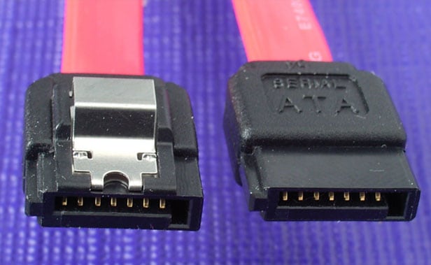 SATA Interface Illustration Иллюстрация интерфейса SATA