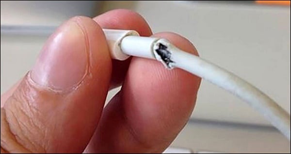 Check external cable for damage Проверьте внешний кабель на наличие повреждений